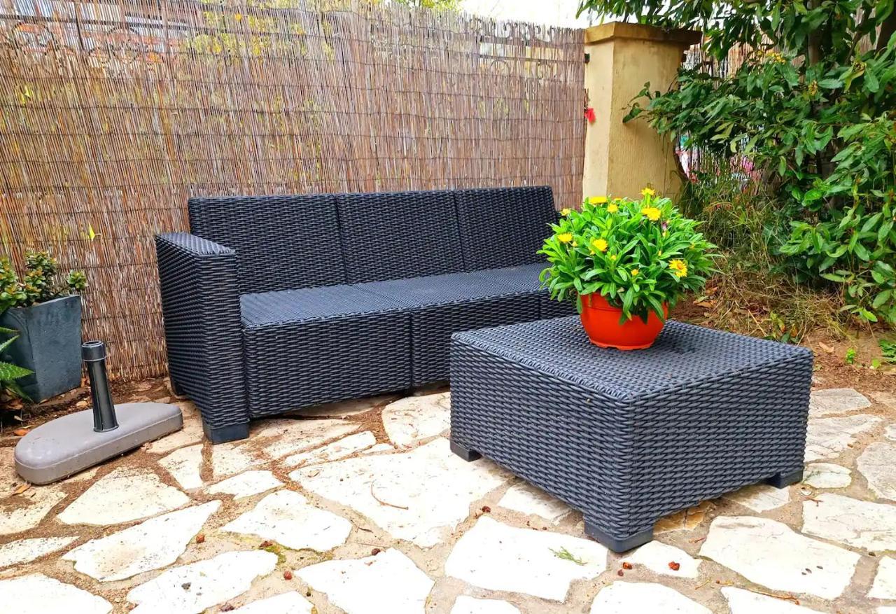 Studio Au Calme Tout Confort Proche Des Plages - Jardin Wifi Parking Fréjus Exterior foto